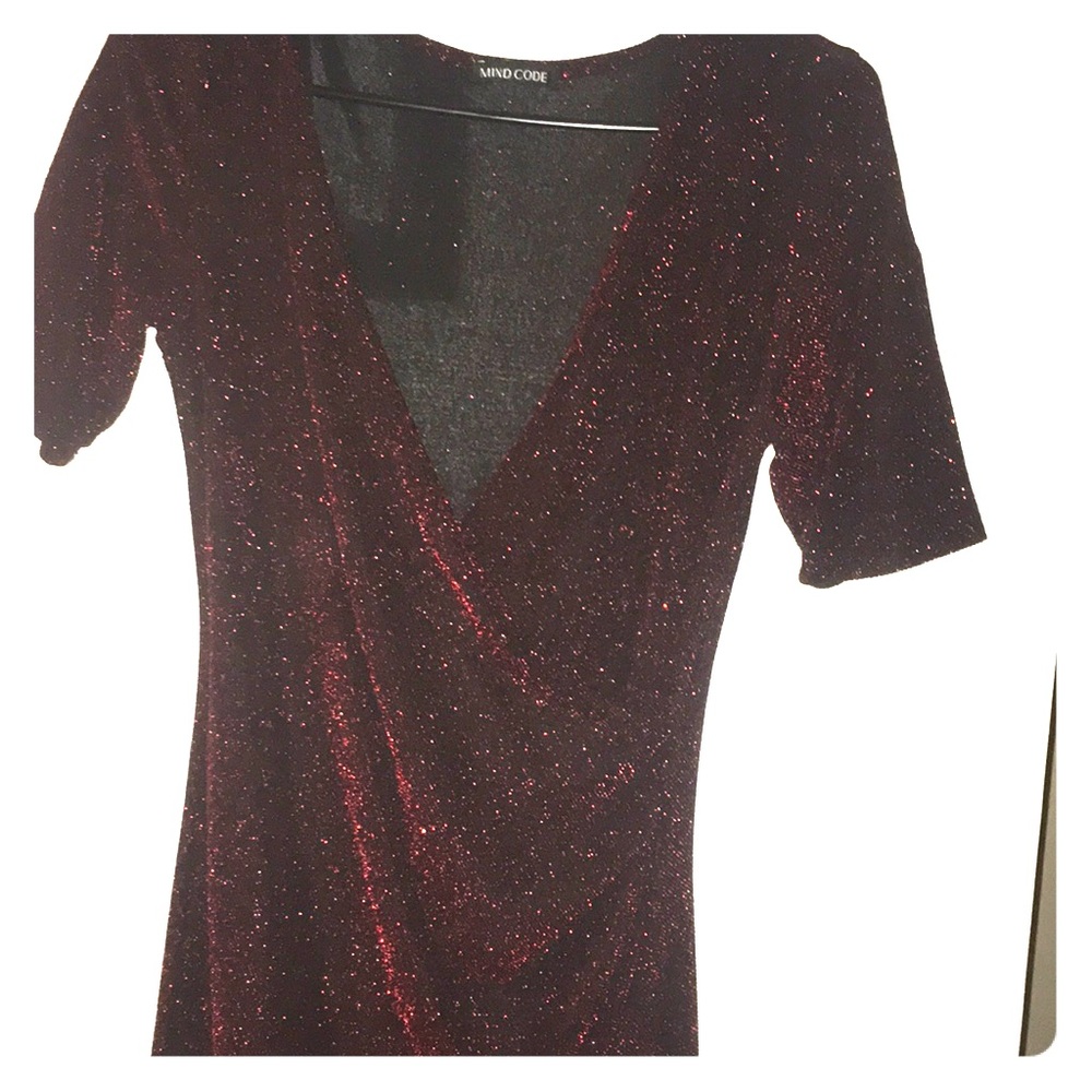 Elegant, classy formal glitter dress